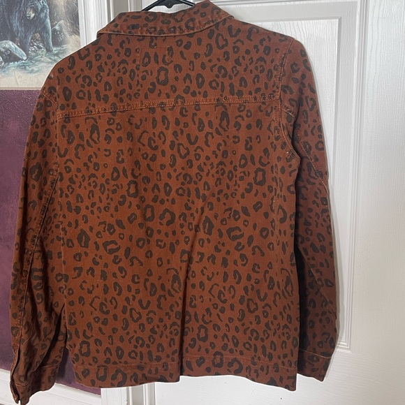 Universal Thread leopard jacket - Picture 3 of 3